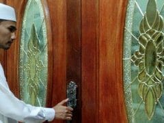 Tutup Pintu Adzan Maghrib