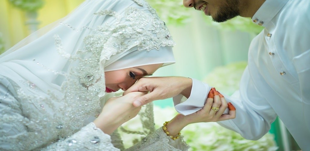 cara menjadi istri yang baik menurut islam