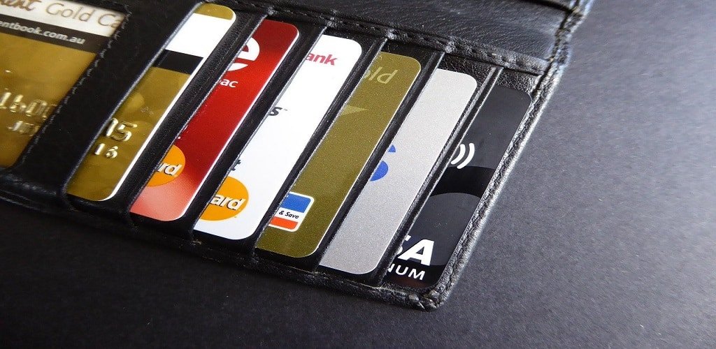 Beda Kartu Debit dan Kredit