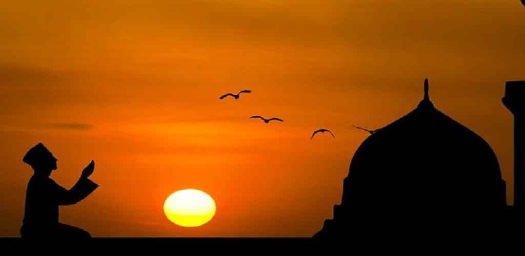sholat malam untuk melunasi hutang