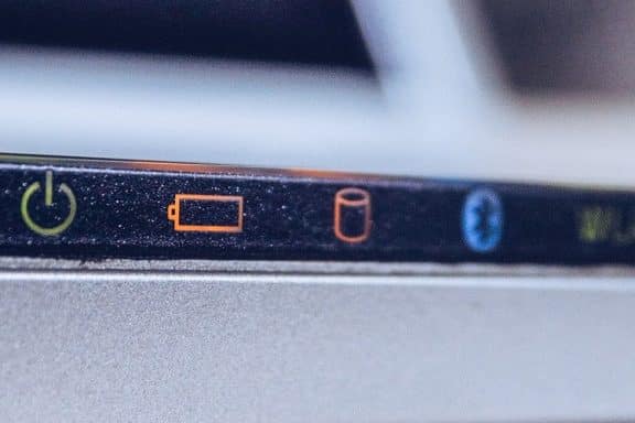 Cara Memperbaiki Baterai Laptop