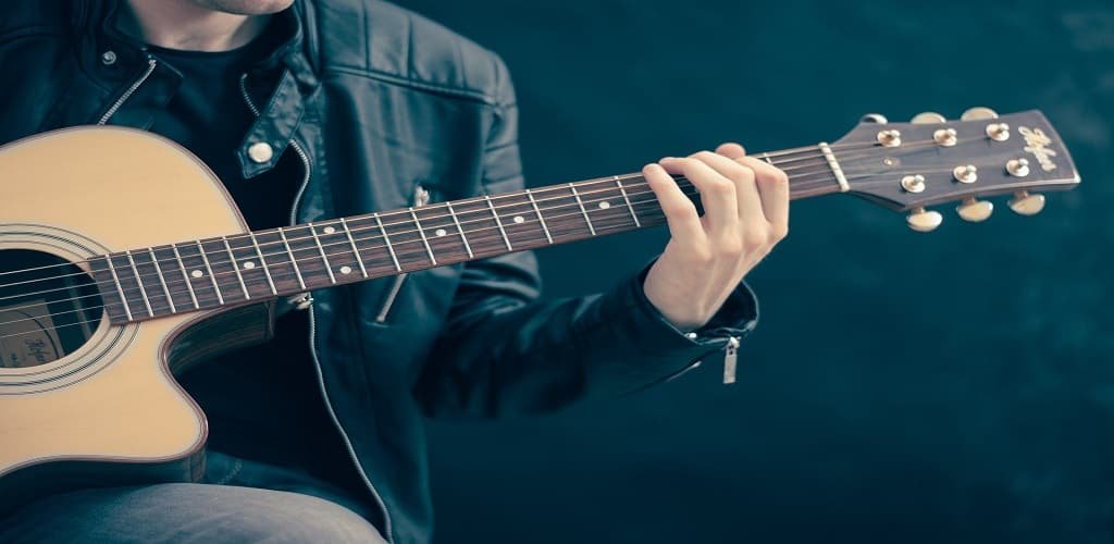 aplikasi tuner gitar terbaik