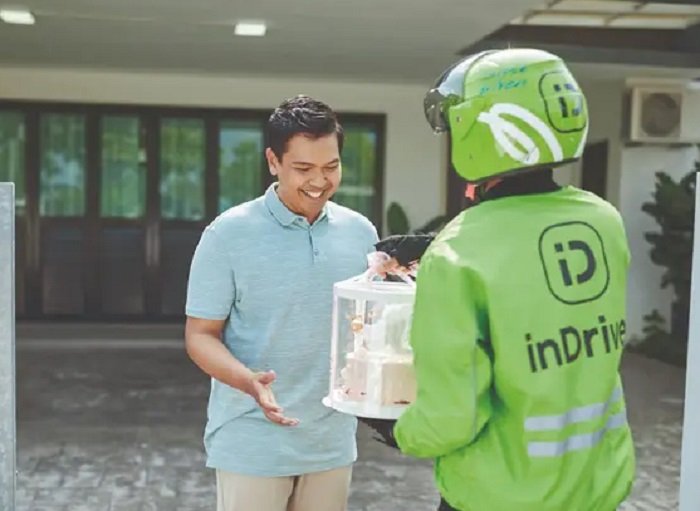 inDrive Apresiasi Mitra Pengemudi dengan Bantuan Hari Raya Berupa Sembako dan Voucher Belanja