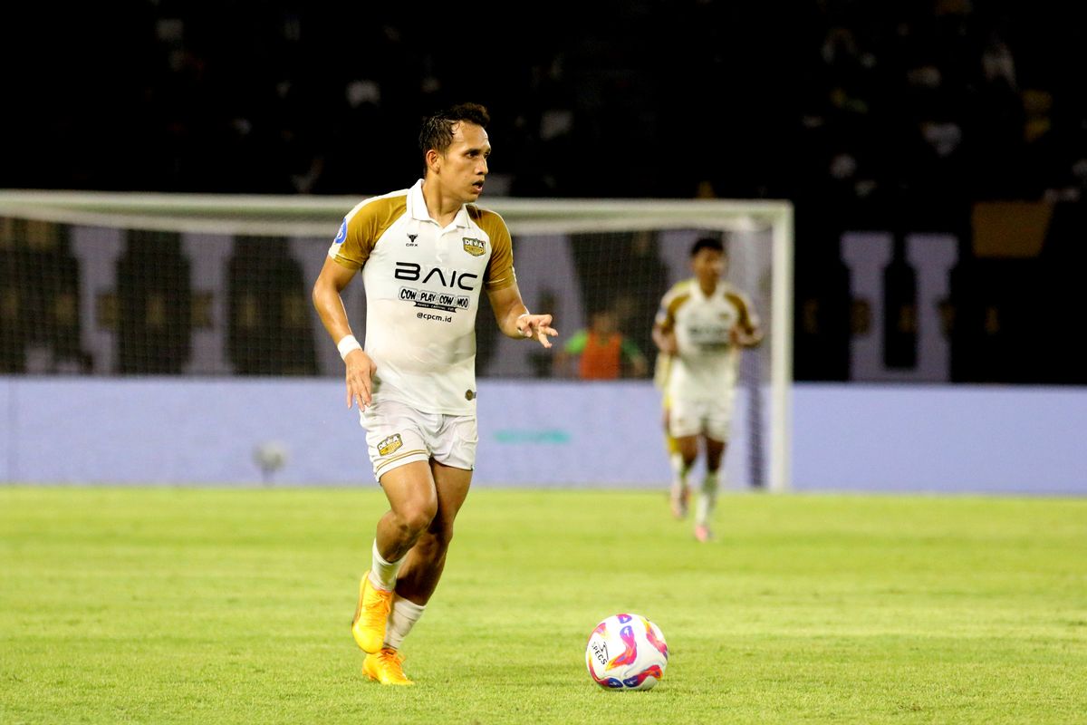 Egy Maulana Punya Momentum Emas
