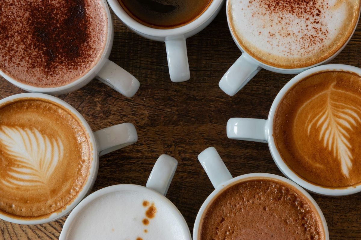 Studi: Minum 4-6 Cangkir Kopi Bisa Kurangi Kelemahan Fisik Orang Paruh Baya