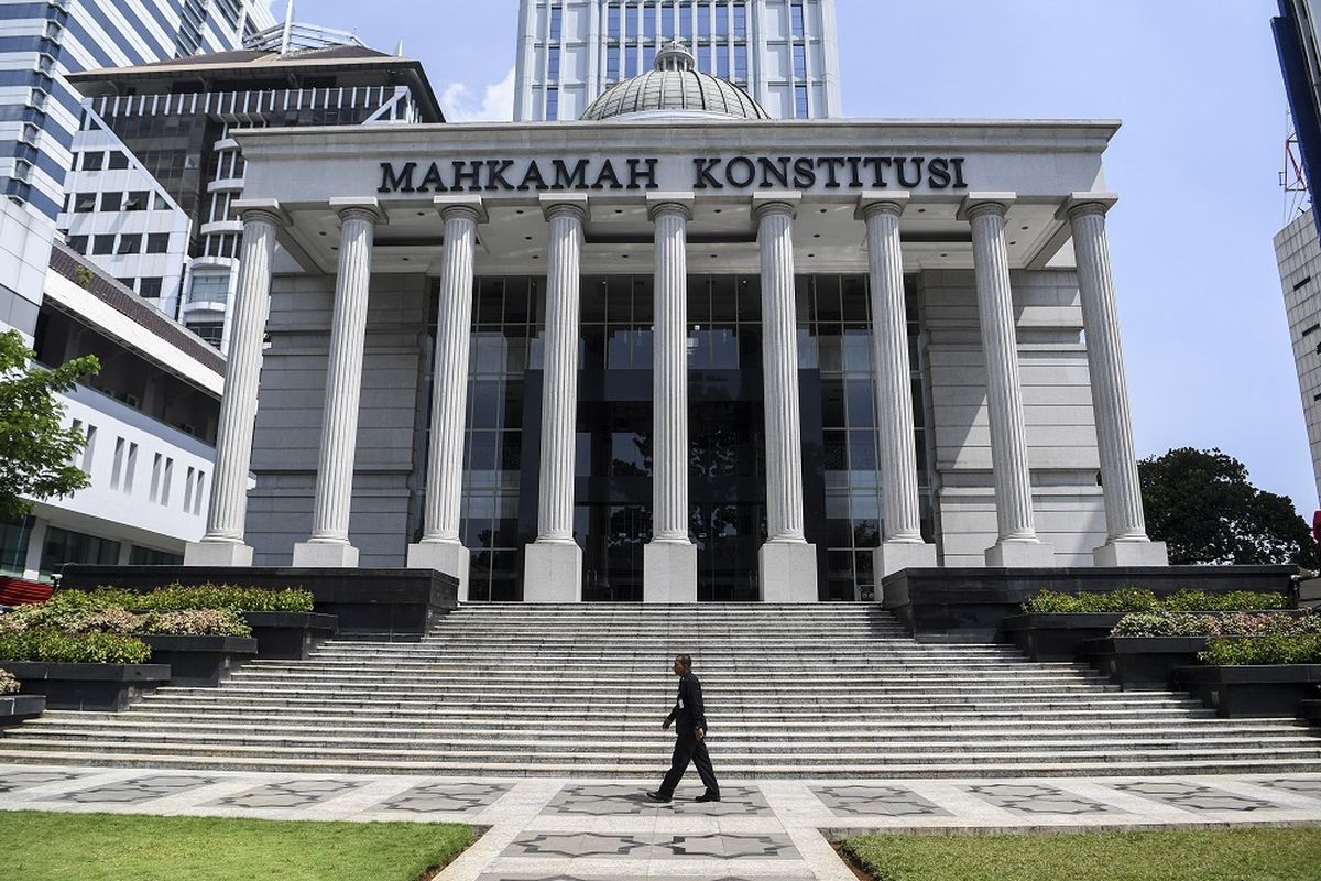 Putusan MK dan Dilema Dosen Swasta