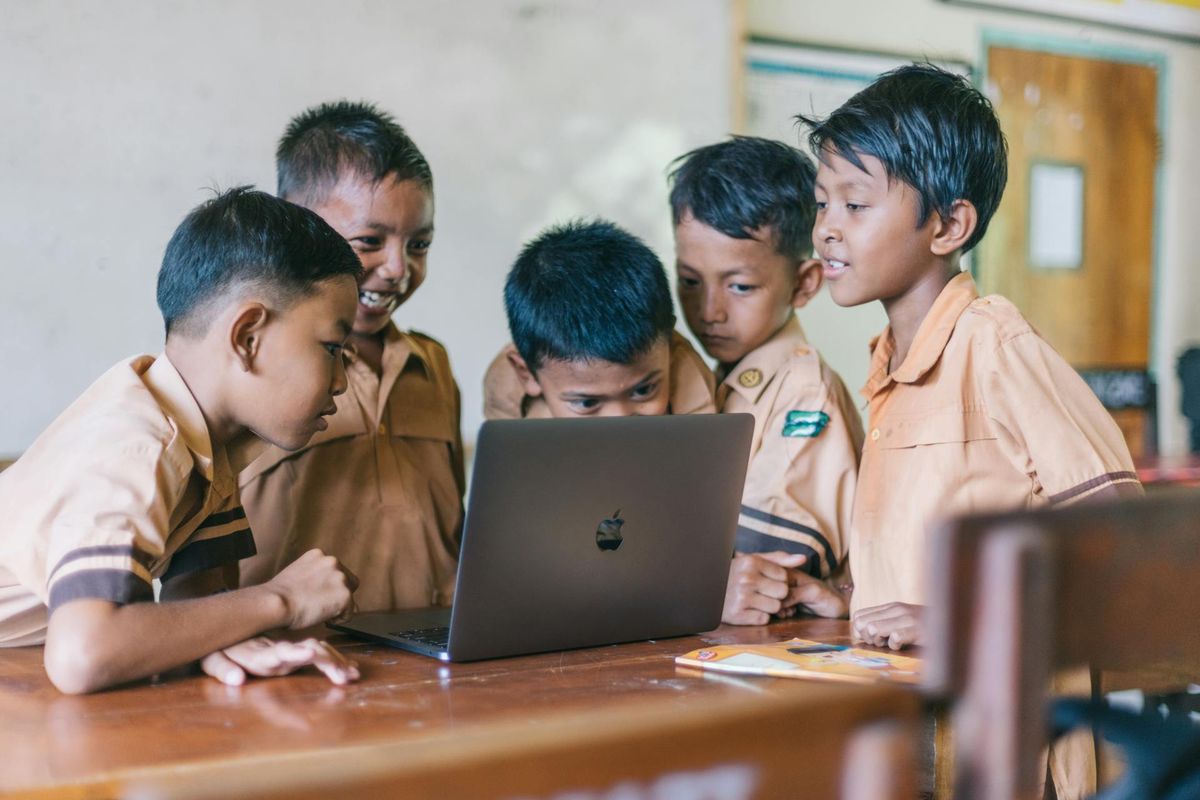 Polemik Kebijakan Dedi Mulyadi