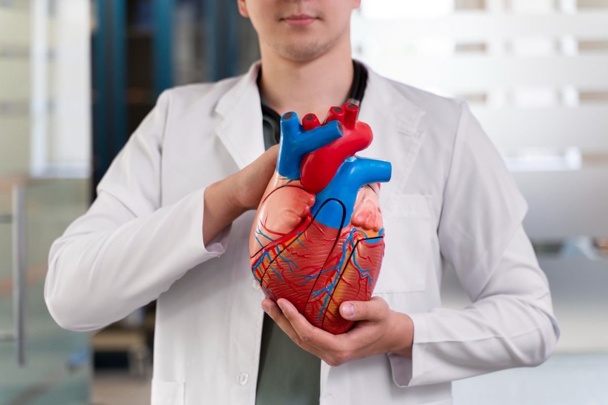 6 Tanda Peringatan Serangan Jantung yang Kerap Diabaikan Menurut Dokter