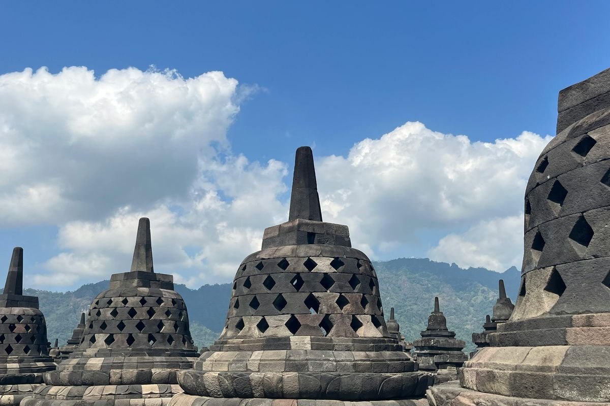 Sejarah Perayaan Waisak di Indonesia