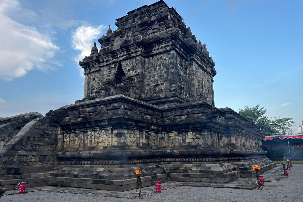 Sejarah Candi Mendut