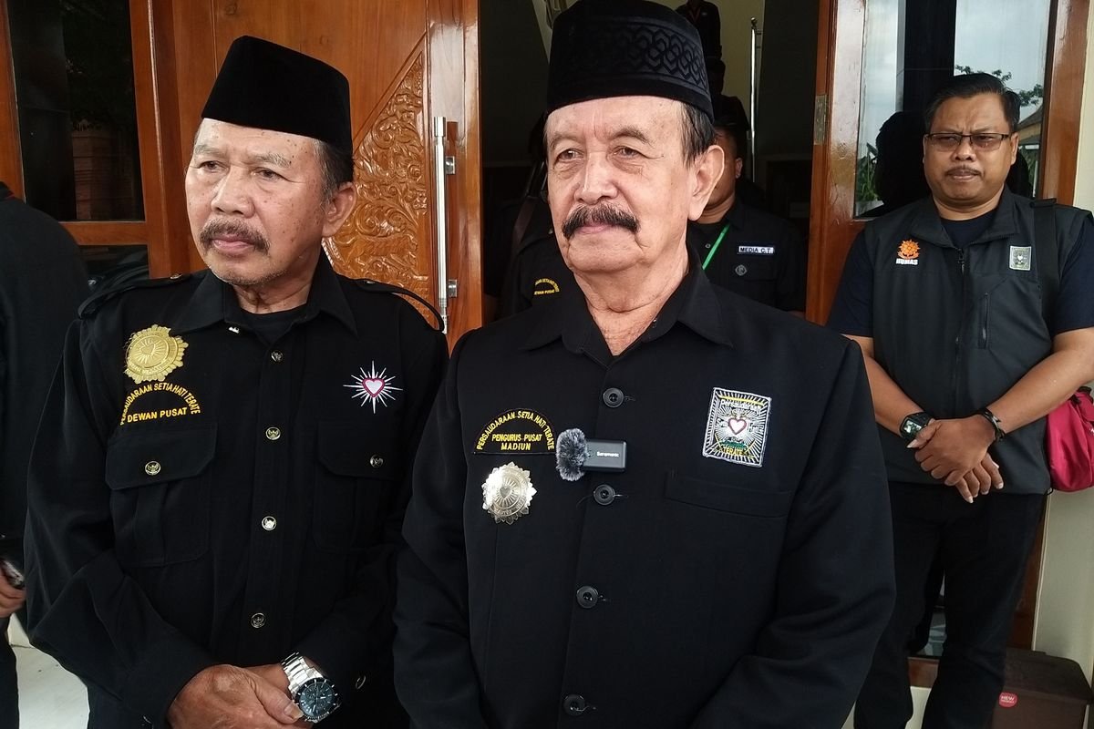 Tradisi Suroan