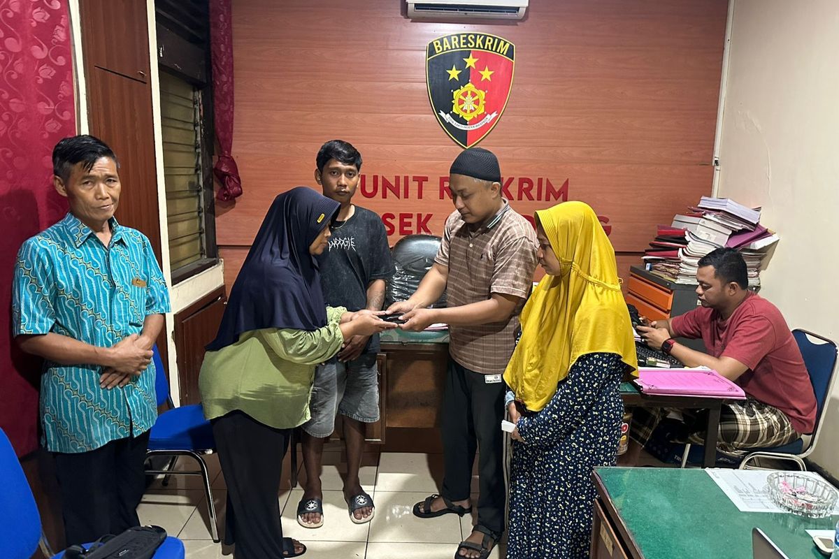 Pengamen Curi HP di Sragen Ditangkap Warga