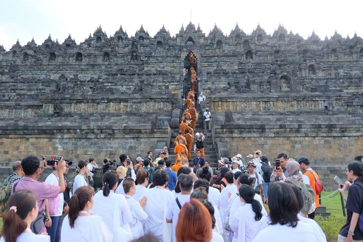 Selain Candi Borobudur