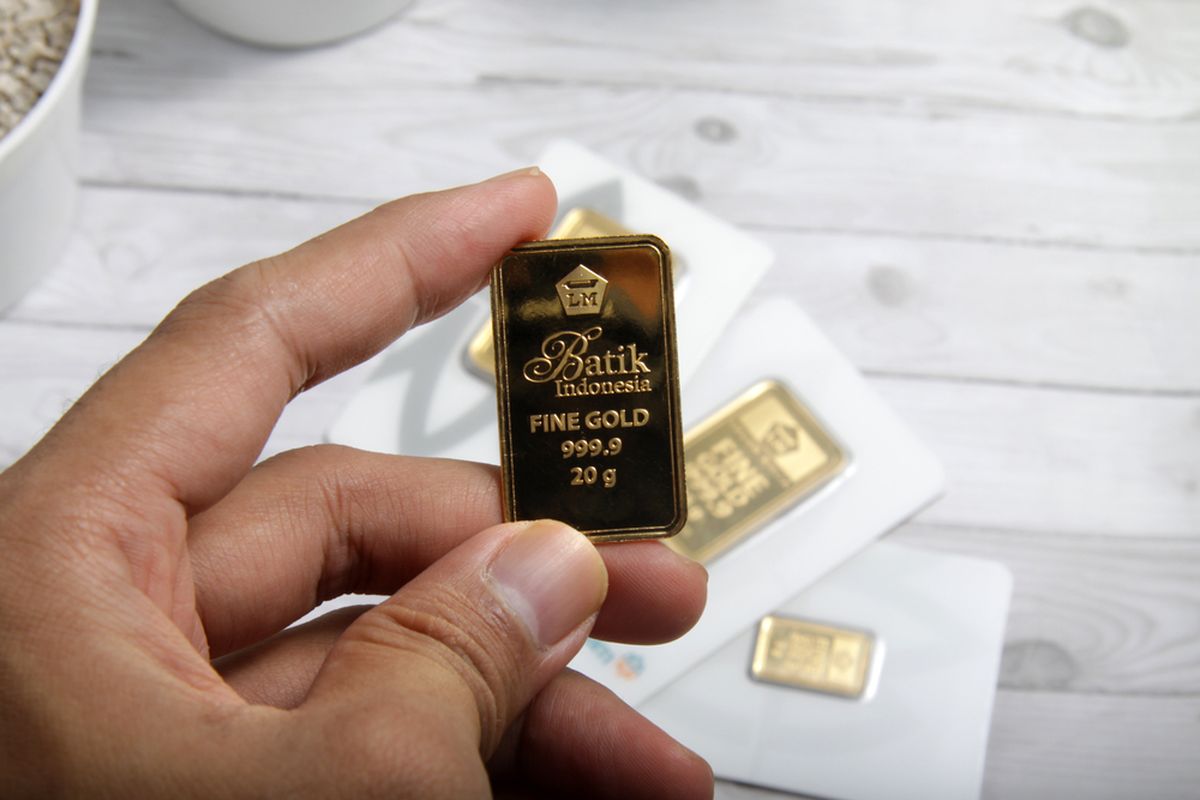 Harga Emas Antam Naik Rp 5.000