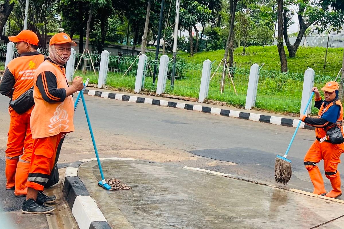 Lurah Malaka Sari Akui Pinjam Uang ke PPSU