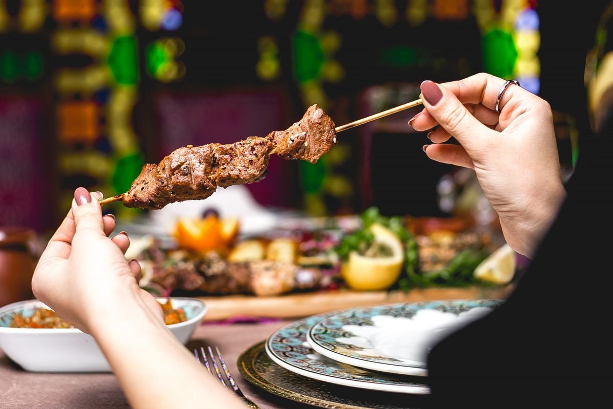 Terlalu Banyak Makan Daging Kurban Bisa Picu Kanker