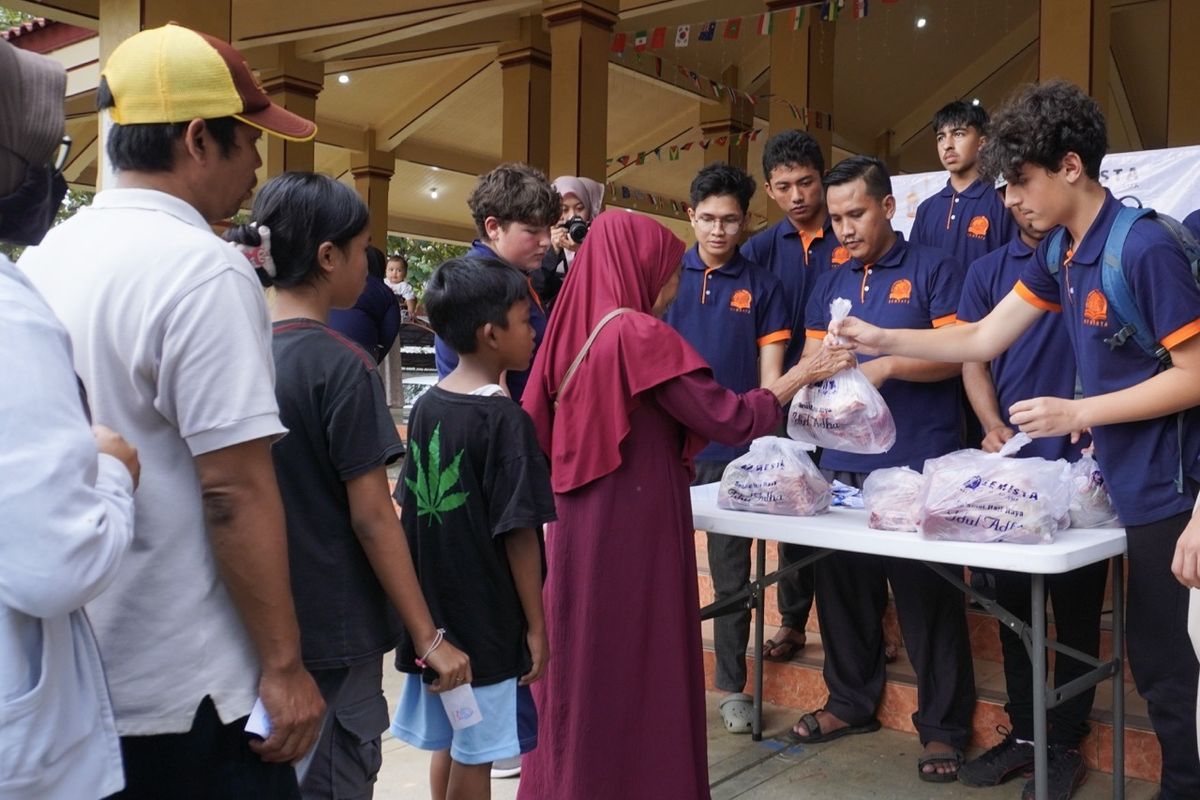 Membangun Empati Sejak Dini