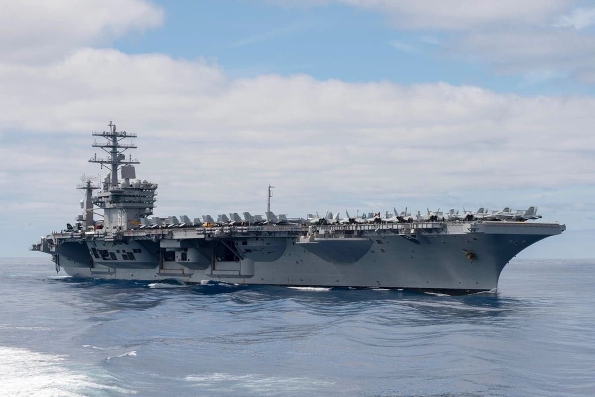 Spesifikasi USS Nimitz