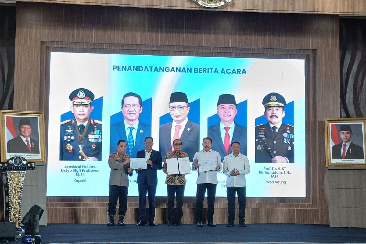 Pemerintah Resmi Teken Naskah DIM RUU KUHAP