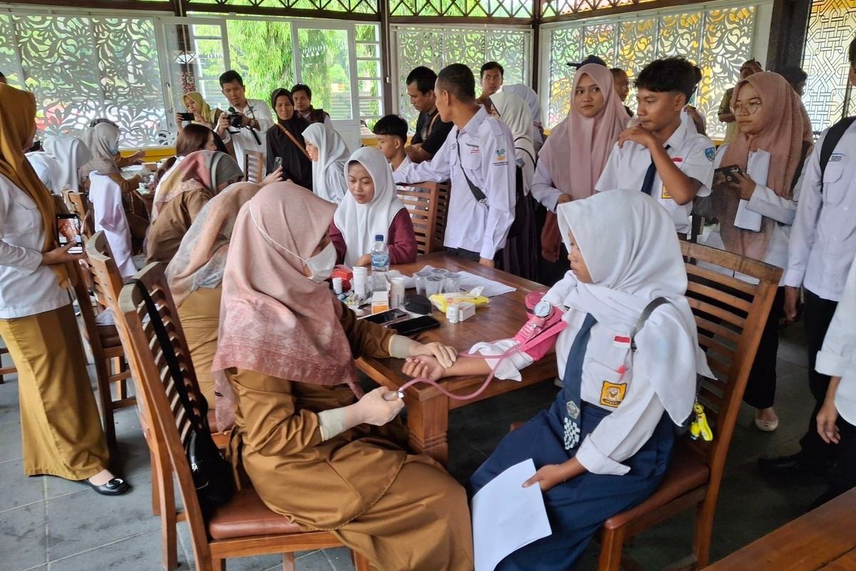 Daftar Sekolah yang Lakukan Cek Kesehatan Gratis untuk Siswa