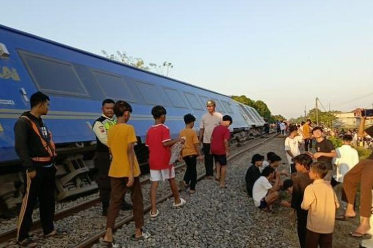 Cara Refund 100 Persen Tiket Kereta yang Terdampak Argo Bromo Anggrek Anjlok