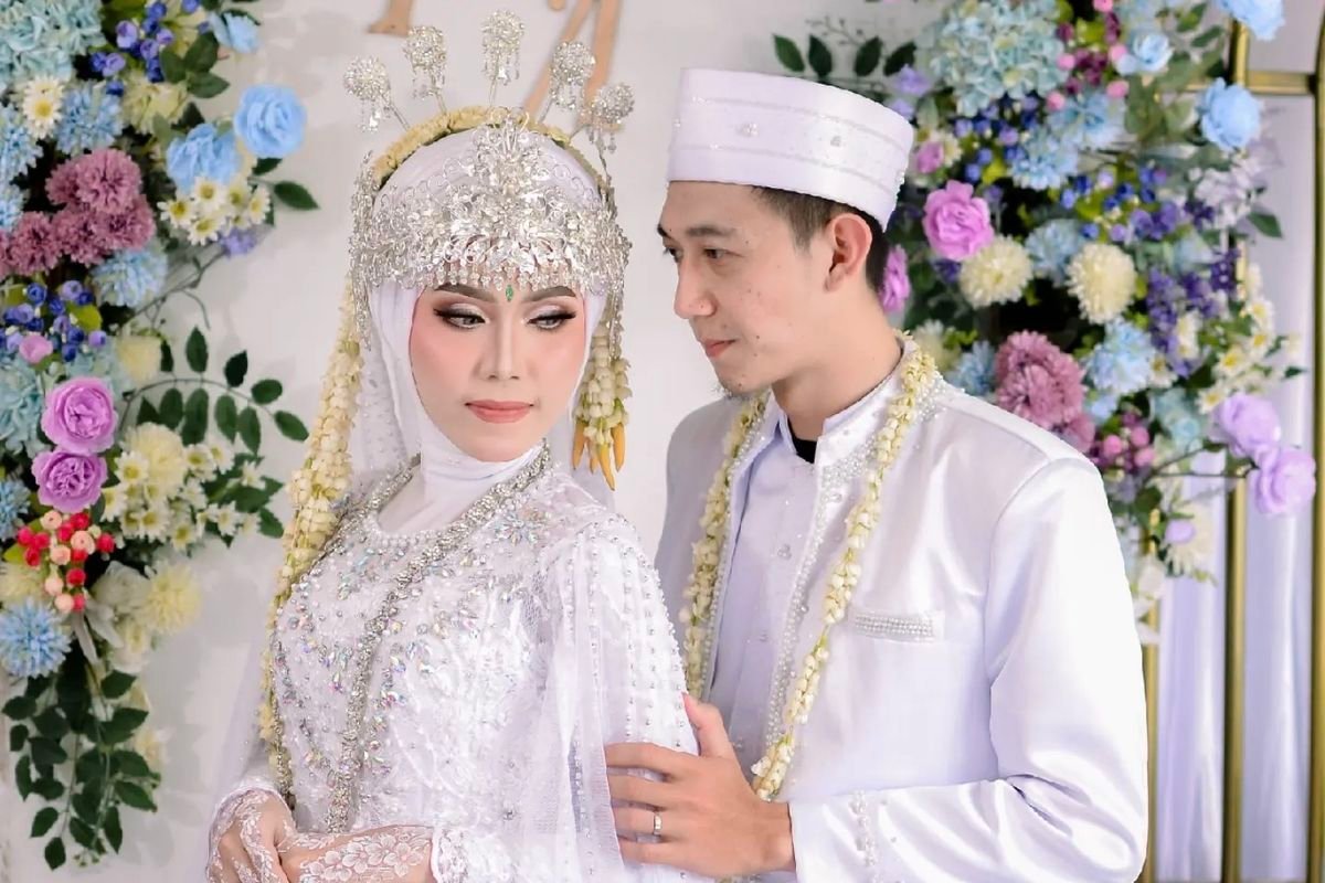 Cerita Intan Temukan Jodoh lewat Taaruf Online